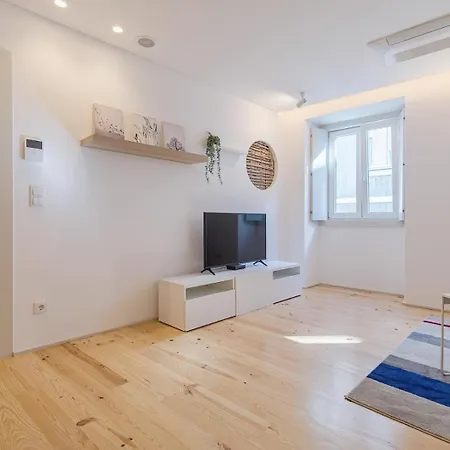 Condessa Iii By Innkeeper